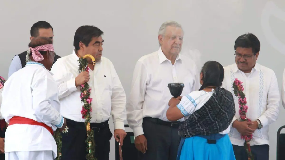 AMLO EN PUEBLA ERIK2